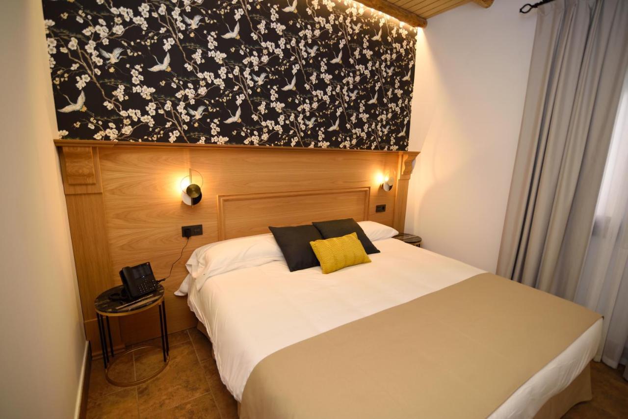 Hostal Rural Santa Habitaciones Aldea DЭль-Росио Экстерьер фото