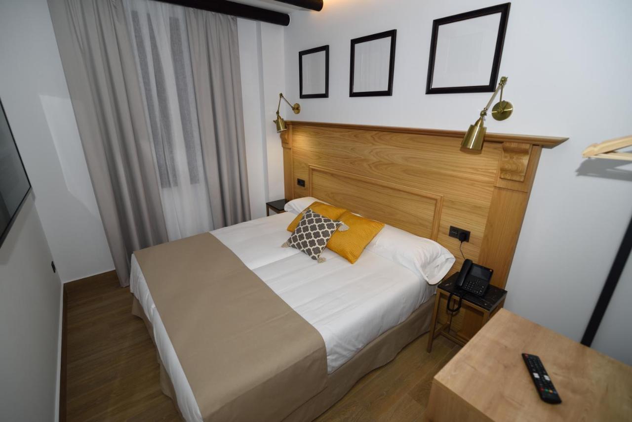Hostal Rural Santa Habitaciones Aldea DЭль-Росио Экстерьер фото